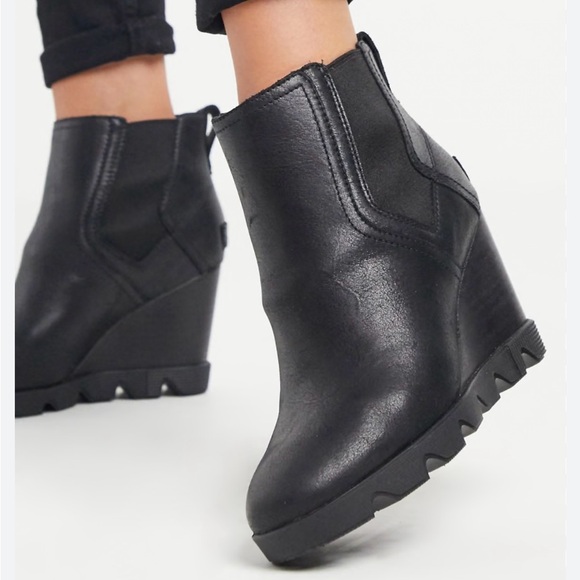 SOREL NWT WATERPROOF JOAN UPTOWN CHELSEA LUG BOOTS IN BLACK LEATHER 7.5 FIRM - Picture 2 of 10